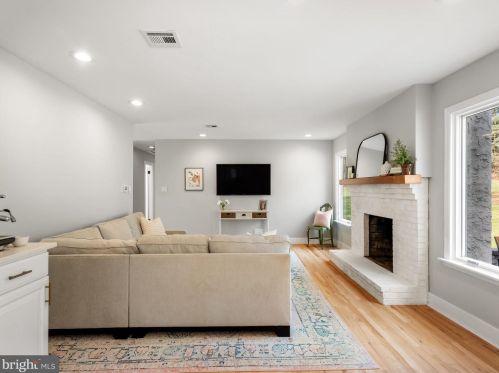 440 Font Rd, Downingtown PA  19335-1526 exterior