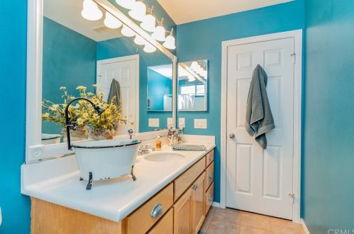 28 Del Brienza, Lake Elsinore CA  92532-0221 exterior