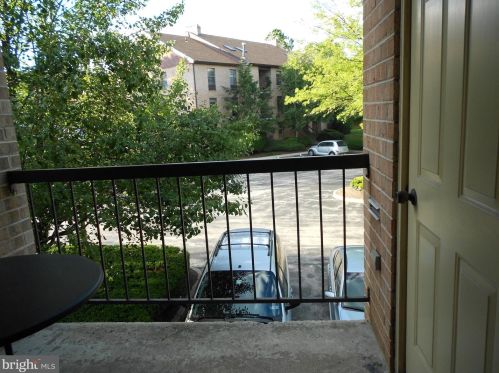 221 Washington Pl, Wayne, PA