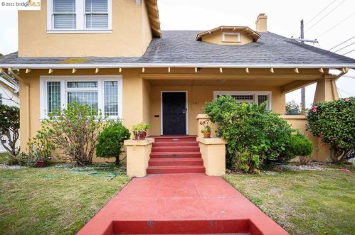 2751 23rd St, Oakland, CA 94601-1849