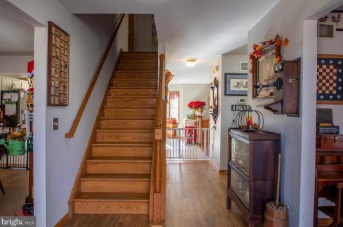 6530 Decou Dr, Slaughter Beach, DE 19963-3475