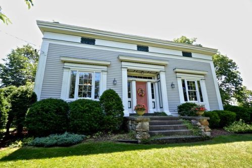 6248 Main Rd, Stafford, NY 14143-9550