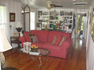 1443 Eugene St, Baton Rouge LA  70808-1043 exterior