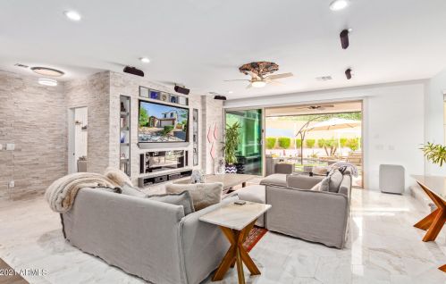 2305 Caleb Rd, Phoenix, AZ 85085