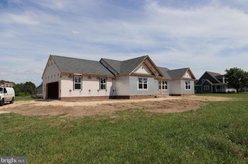 36855 Red Berry Rd, Delmar, DE 19940-2347