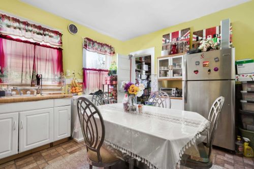 33 Manitou Ave, Poughkeepsie NY  12603-2731 exterior