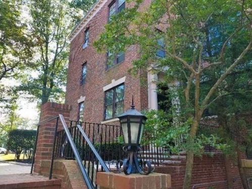 1988 Commonwealth Ave, Boston MA  exterior