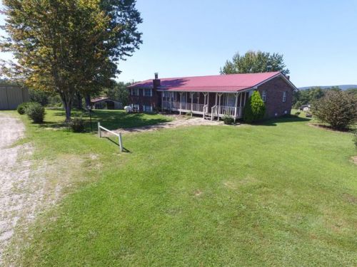 125 Walton Ct, Ozone, TN 37854-7118