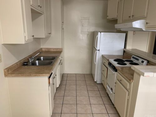 4212 10 St, Long Beach CA  90804-3906 exterior