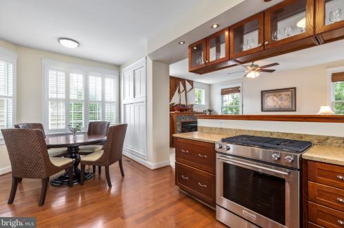 527 Willis St, Fredericksburg VA  22401-5650 exterior