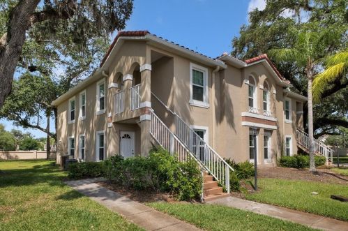 2842 Osprey Cove Pl, Kissimmee, FL 34746-3880