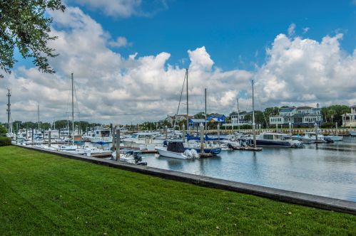 405 Yacht Harbor Ct, Isle Of Palms SC  exterior