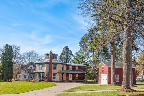 610 Liberty St, Ripon WI  54971-1220 exterior