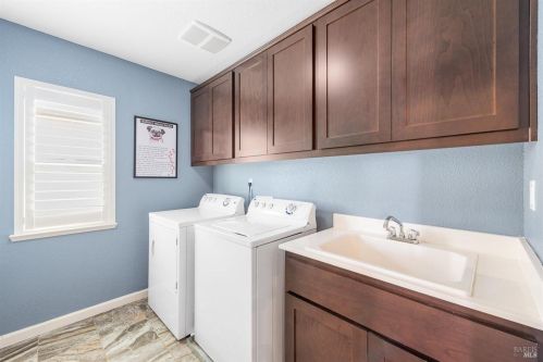 5284 Gramercy Cir, Fairfield CA  94533-6680 exterior