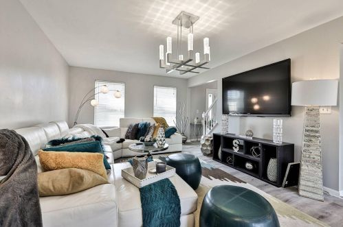 7549 Valley Watch Dr, Florence KY  41042-8004 exterior