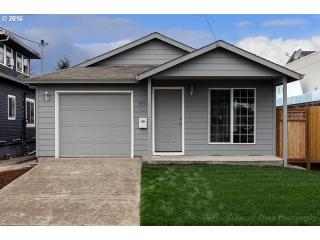 3531 77th Ave, Portland, OR 97206-2305