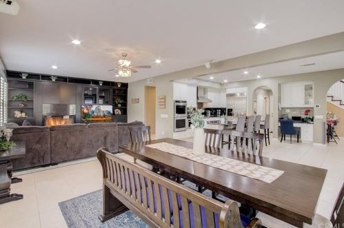 5391 Evening Sky Dr, Simi Valley CA  93063-5744 exterior