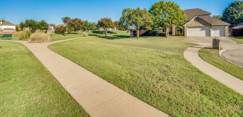 3608 Spirea Dr, St Paul, TX 75098-8580