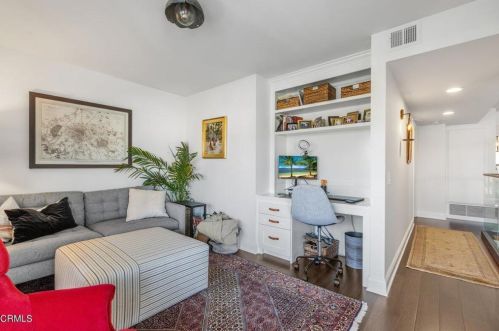 4612 Falkirk Bay, Oxnard CA  93035-3700 exterior