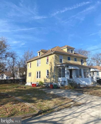 246 Billings Ave, West Deptford, NJ 08066-2225