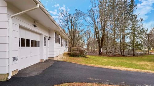 103 Old Canterbury Tpke, Norwich, CT 06360-1753