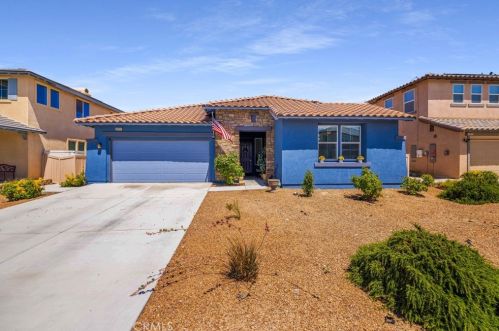 44034 Coral Dr, Lancaster, CA 93536-2486