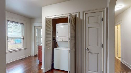 29 Lexington Ave, Waterbury CT  06710-1435 exterior