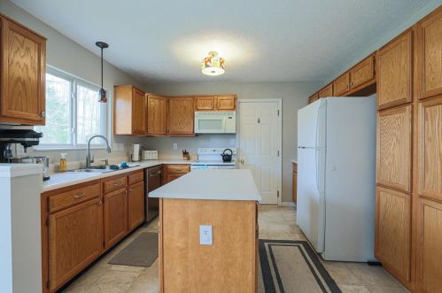 3588 Heartwood Rd, Amelia OH  45102-1761 exterior