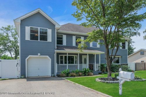305 Jefferson Ct, Bricktown, NJ 08724-1622