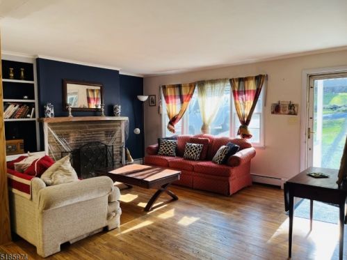 150 Springbrook Trl, Sparta, NJ 07871-2125