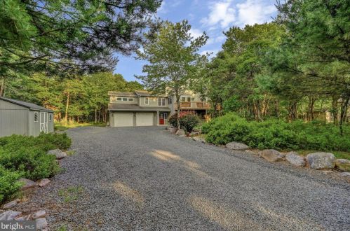 227 Birch Dr, Blakeslee, PA 18610-7756