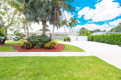 500 Captains Rd, West Palm Beach FL  33408-4810 exterior