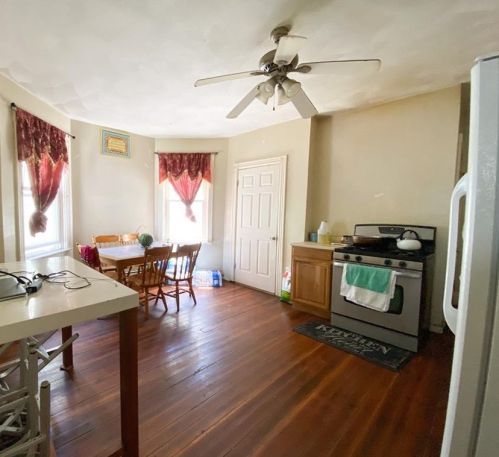 24 Tuxedo Ave, Providence RI 02909-2439 exterior