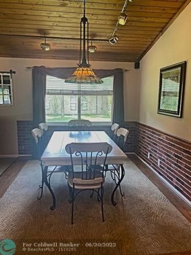12151 Old Country Rd, West Palm Beach FL  33414-4816 exterior