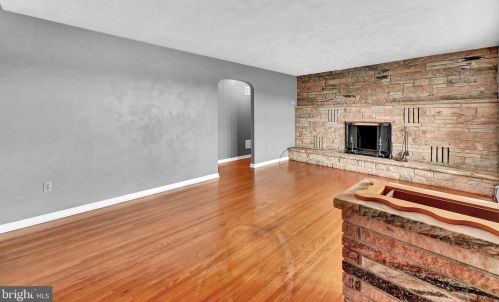 2345 Carlisle Pike, Hanover PA  17331-8777 exterior