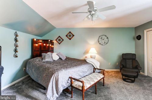 1046 Country Hill Dr, Harrisburg PA  17111-4655 exterior