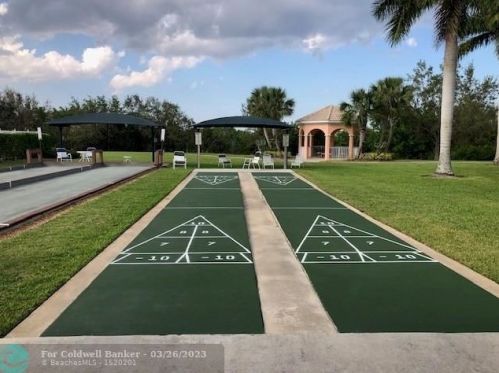 10676 Hartwick Dr, Fort Pierce FL  34987-1923 exterior