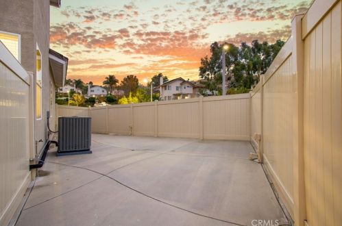 16187 Cousins Cir, Riverside CA  92503-0571 exterior