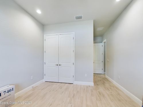 950 Yearling Trl, Sebastian FL  32958 exterior