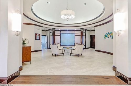 5323 Fox Hollow Dr, Naples FL  34104-4913 exterior