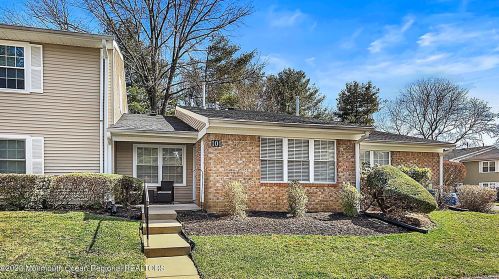 101 Quince Ct, Tinton Falls, NJ 07701-6726