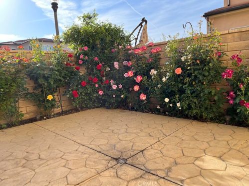 22030 Propello Dr, Santa Clarita CA  91350-8547 exterior