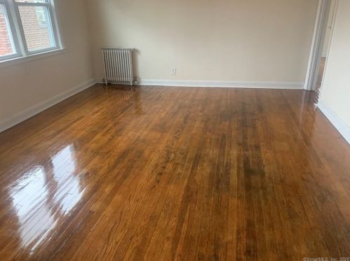 941 William St, Bridgeport CT  06608-1035 exterior