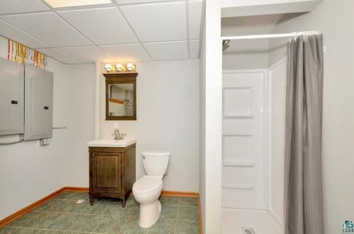 5728 Industrial Rd, Duluth MN  55811-9774 exterior