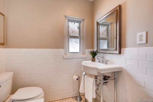 864 Ogden St, Denver CO 80210-5815 exterior