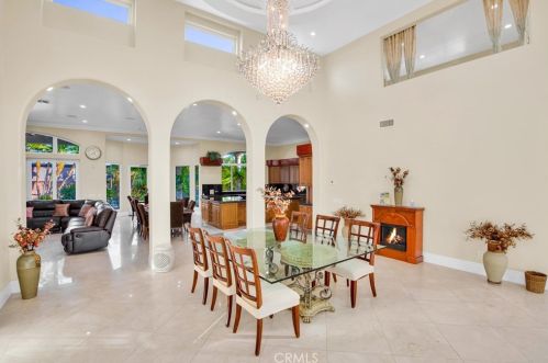 10026 Mattock Ave, Downey CA  90240-3529 exterior