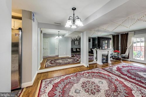 16608 Galt Ct, Woodbridge VA  22191-4610 exterior