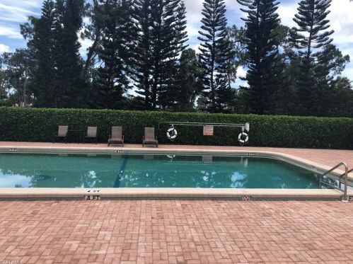5809 Rattlesnake Hammock Rd, Naples FL  34113-3503 exterior