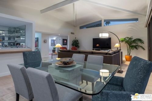 2381 Paseo Del Rey, Palm Springs CA  92264-9542 exterior