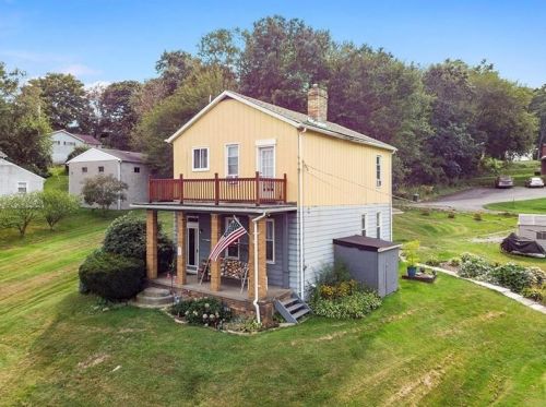 3783 5th Ave, Beaver Falls, PA 15010-1910